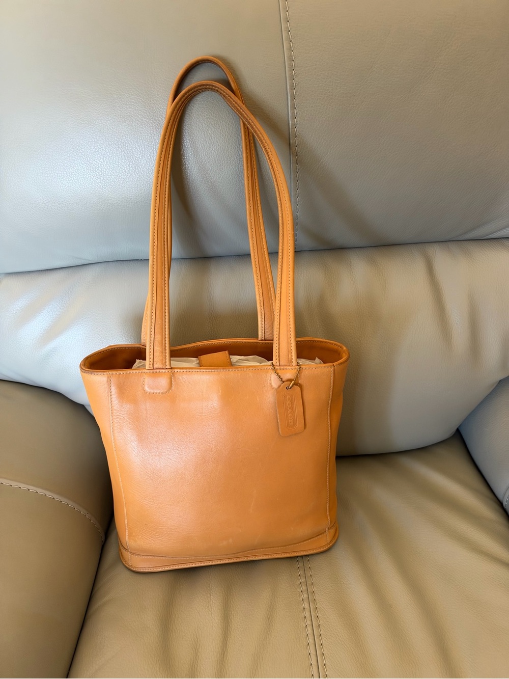 Vintage Coach 9305 Bleeker Bucket Leather Tote in Tan